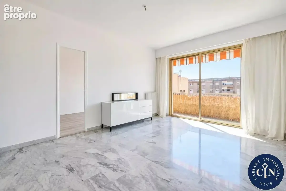 Appartement 4 pièces 80 m² à vendre à Nice (06000) - photo 2