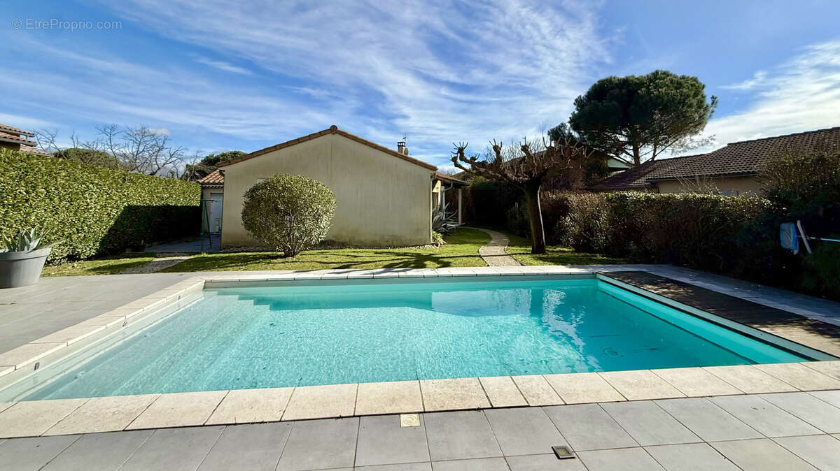 Maison à CORNAS