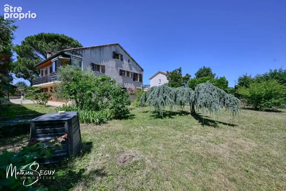 Grande maison P7 sur un grand terrain au coeur de SAINT JEAN DE TOUSLAS - photo 17