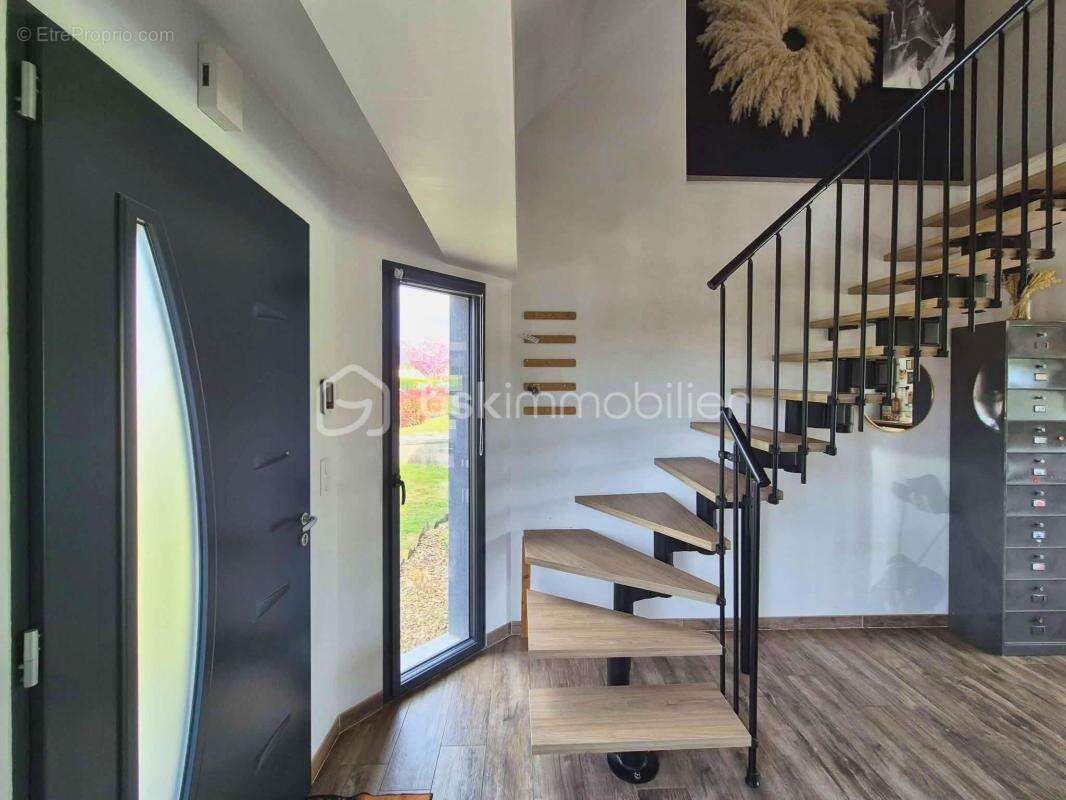 Exclusivité Maison contemporaine de 2018 – 154 m² – DPE A – Plain pied et Suite parentale – Terrain 1 139 m² – Garage - photo 22