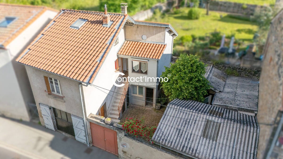 Maison à CHAMPEIX