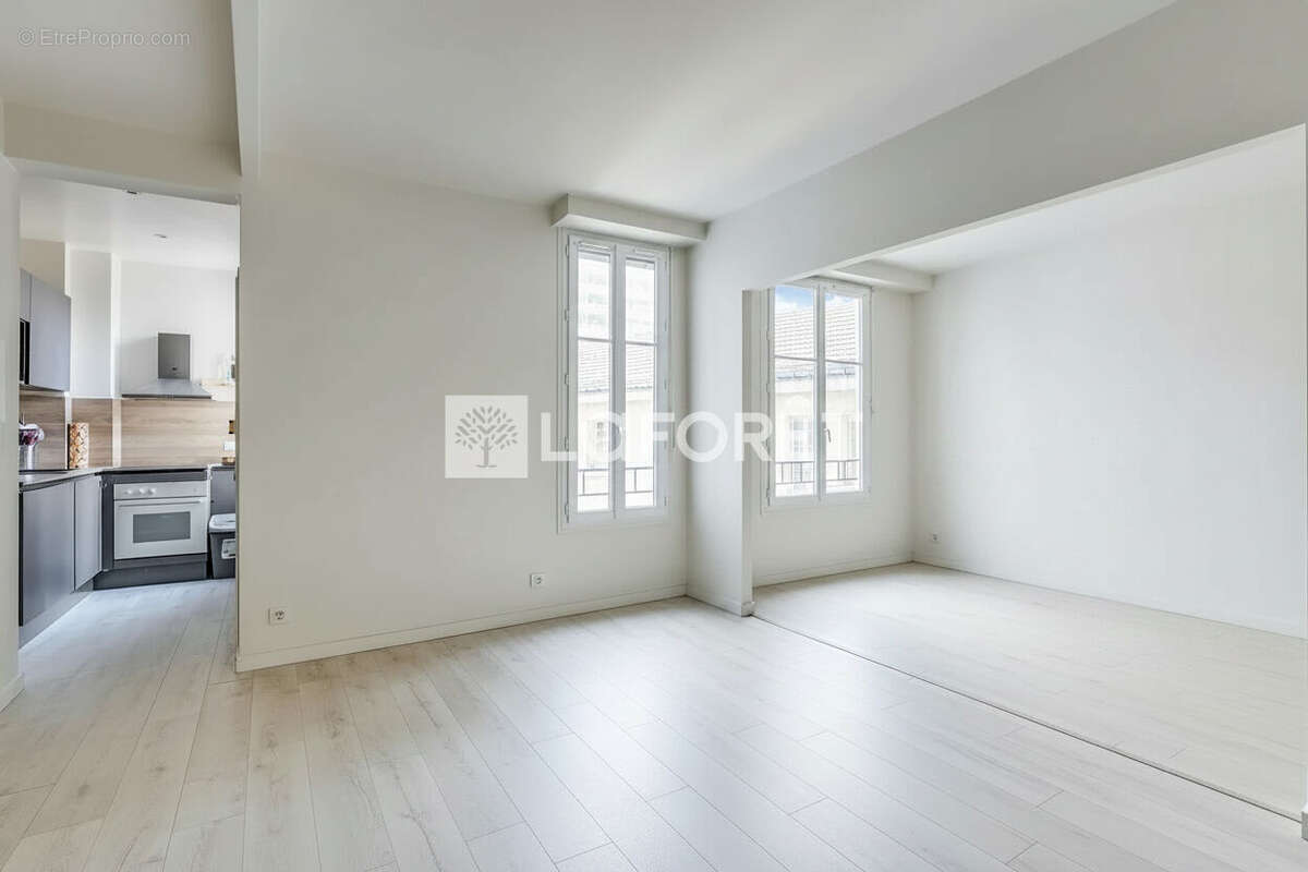 Appartement à PARIS-15E