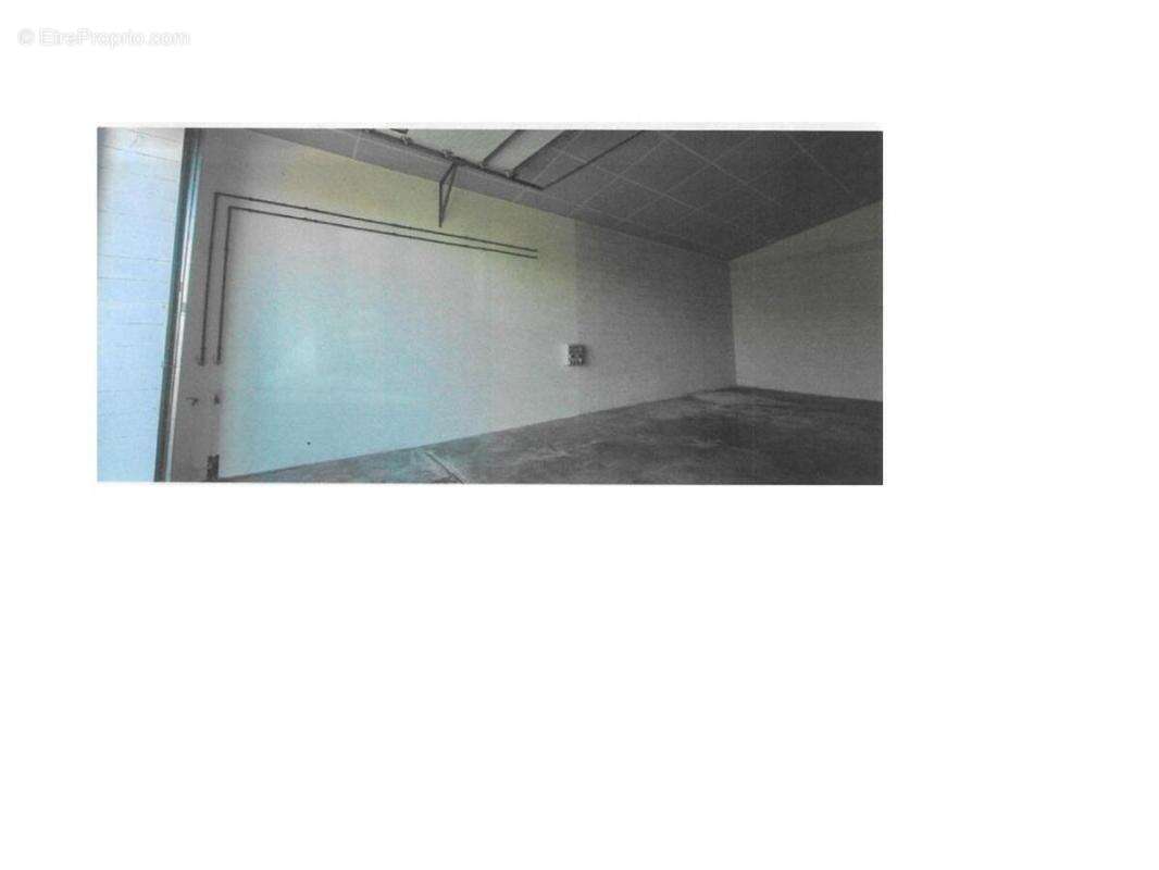 Commerce à SAINT-SULPICE-DE-FALEYRENS