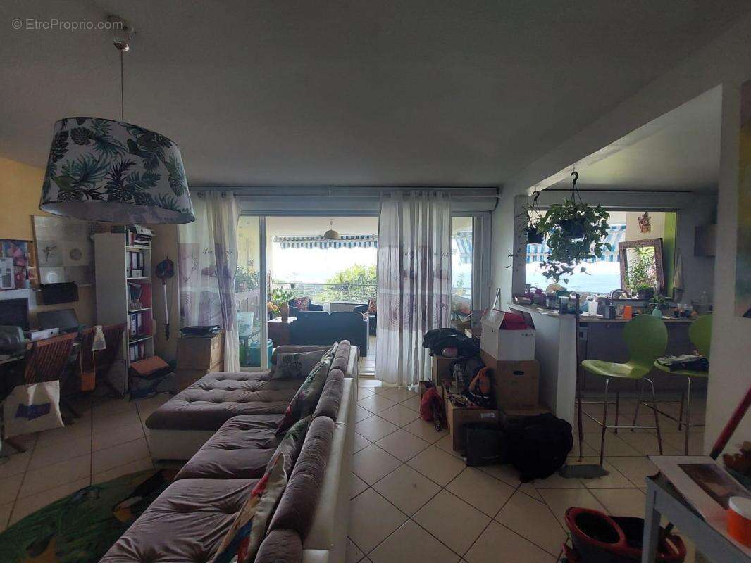 Appartement T4 vue mer au 1er étage à SCHOELCHER (97233) - photo 6