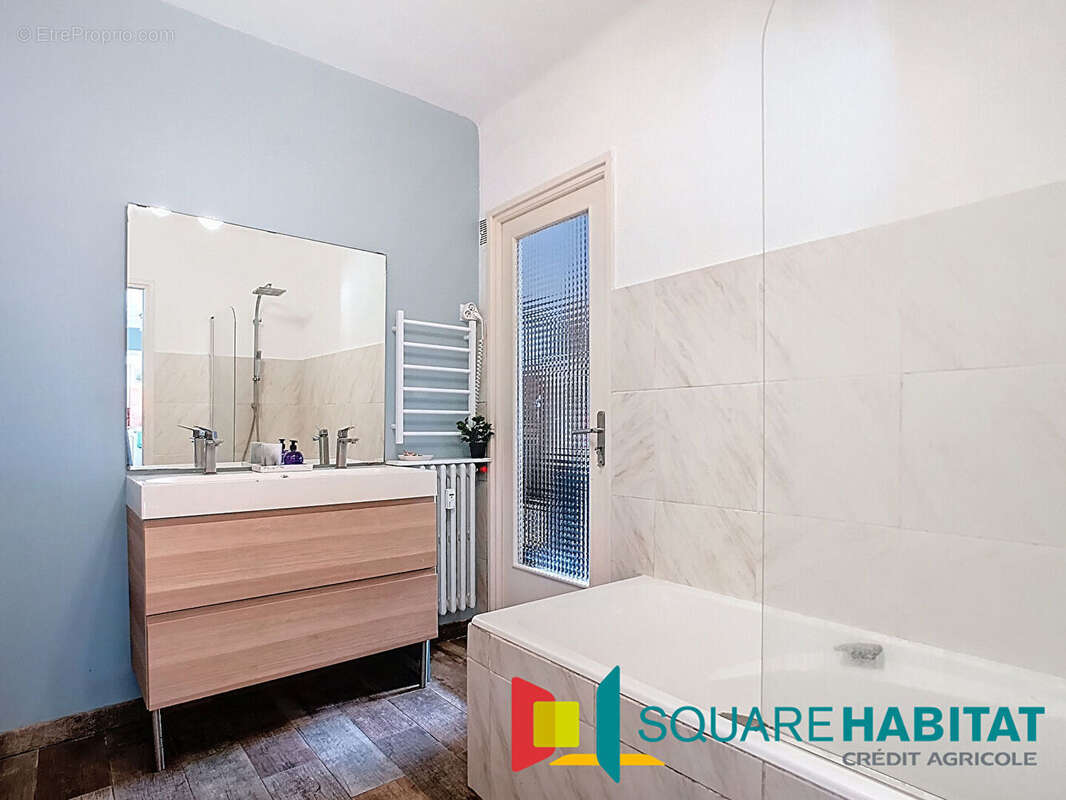 Appartement à LE CANNET