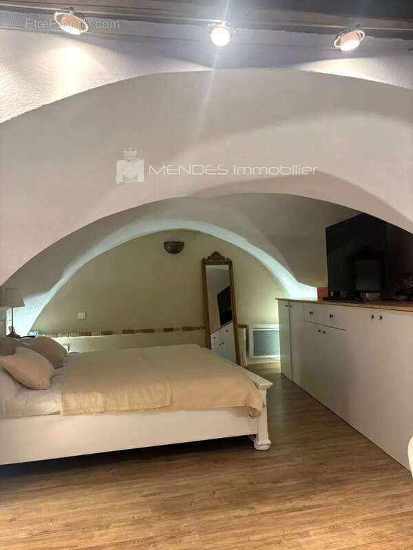 Appartement à LA TURBIE