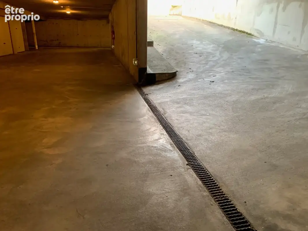 Reims residence boulevard pommery - opportunite - box garage ferme 13.62 m2 - photo 8