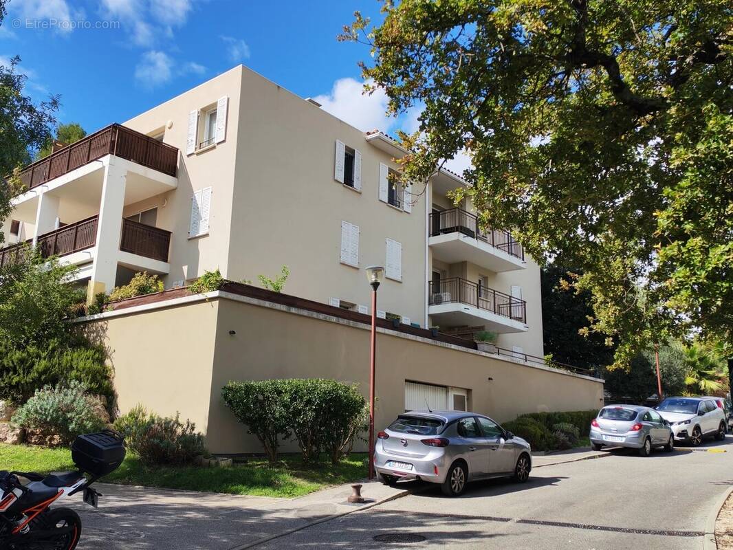 Appartement à MARSEILLE-13E