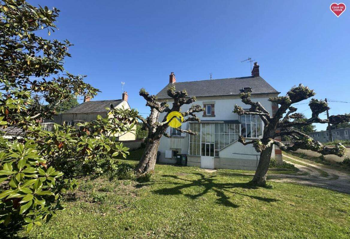 Maison à LA GUERCHE-SUR-L&#039;AUBOIS