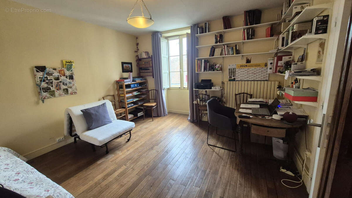 Maison à ASNIERES-SUR-VEGRE