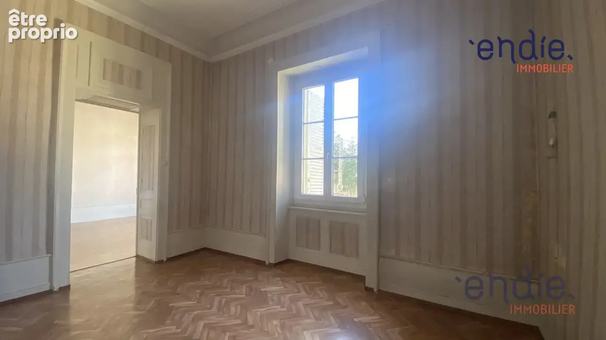 Maison 11 pièces 172 m² à vendre à Morteau (25500) - photo 5