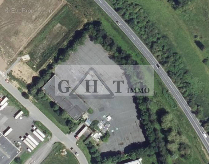 Commerce à AMBLAINVILLE