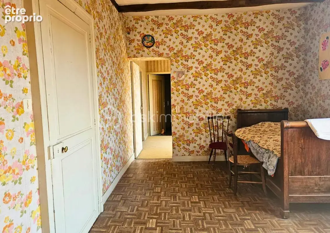 Découvrez cet ensemble immobilier situé au cœur d’un charmant village dynamique de Sud Touraine - photo 9