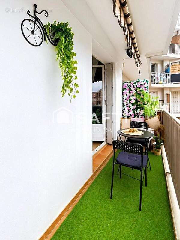 Appartement 76 m² à Marseille-3e  - photo 2