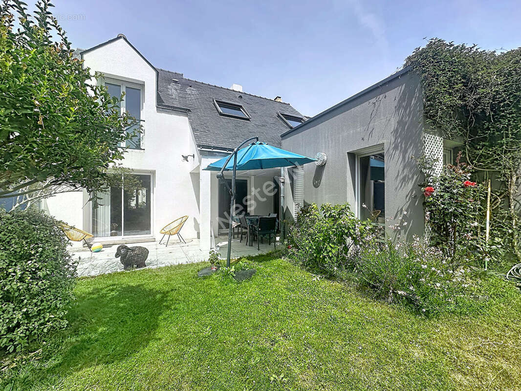 Nantes Eraudière - Maison 125m², 4 chambres, garage et jardin - photo 2
