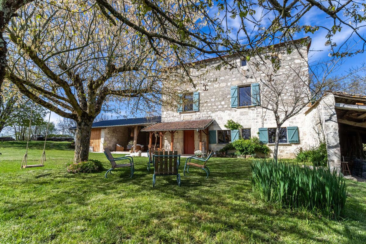 Maison à ENGAYRAC