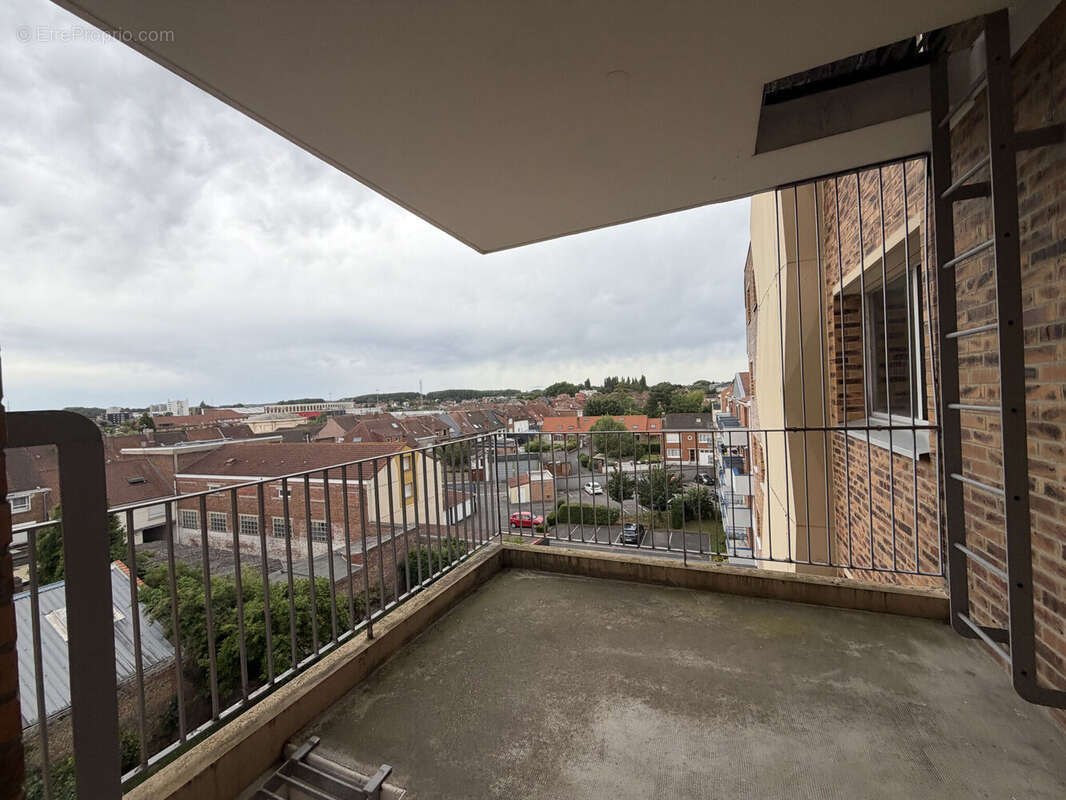 Appartement 42 m² à Bethune  - photo 2