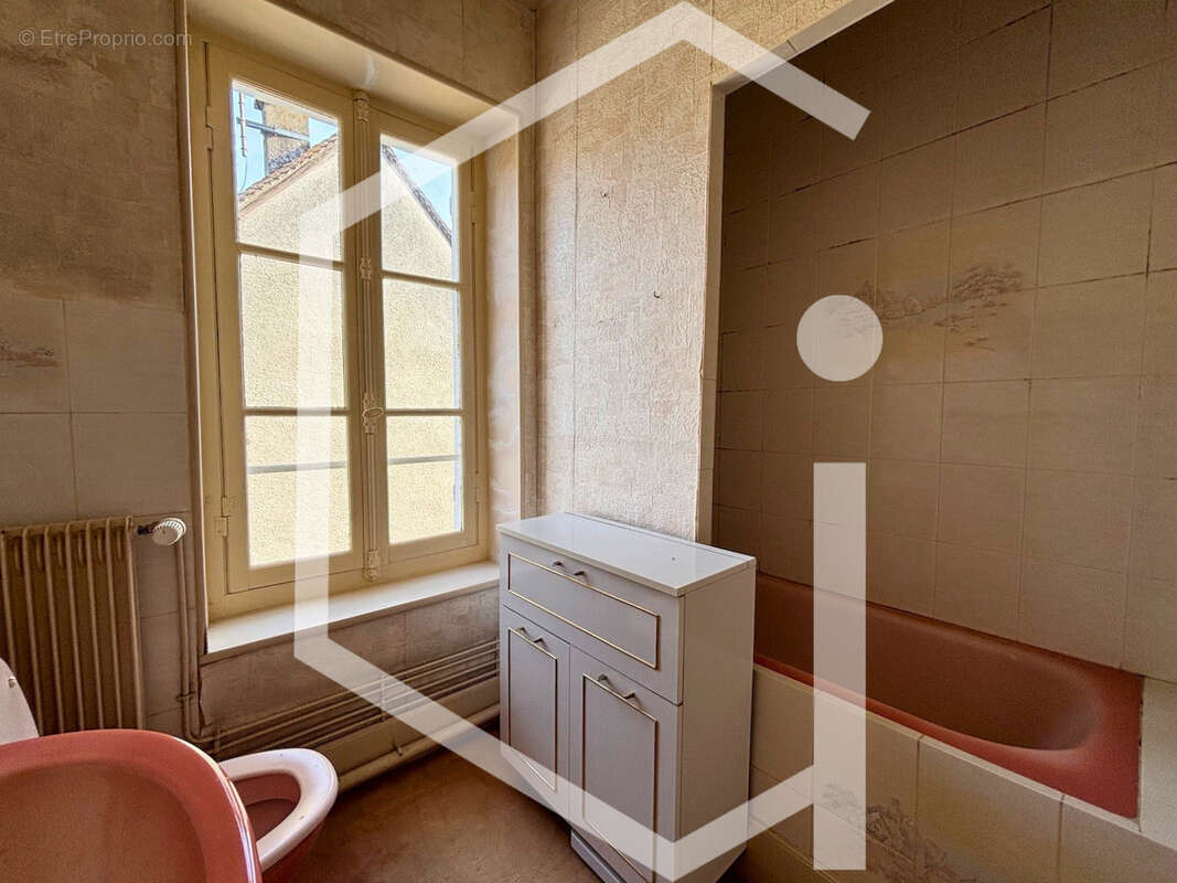 Maison à LA CHARITE-SUR-LOIRE