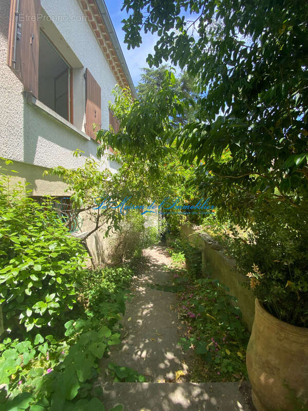 Axe Alès/Nîmes, maison F5 de 112 m2 sur 503 m2 de terrain - photo 2