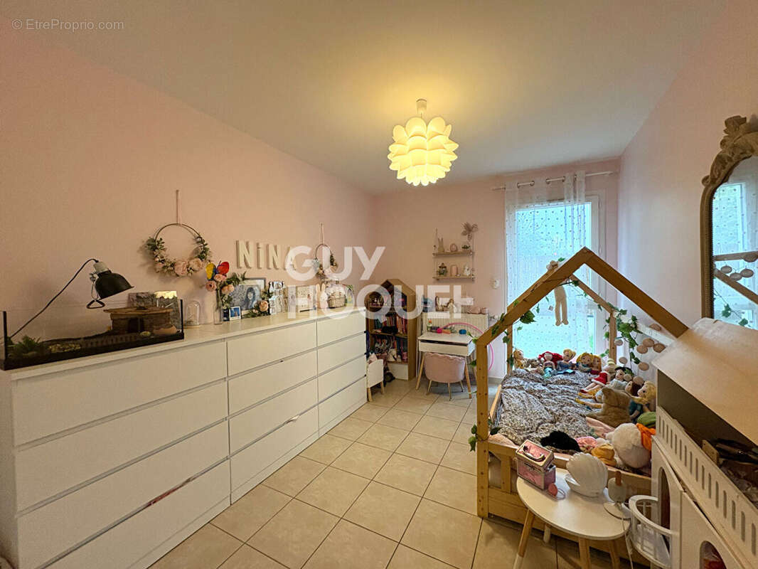 Appartement à GRIGNY