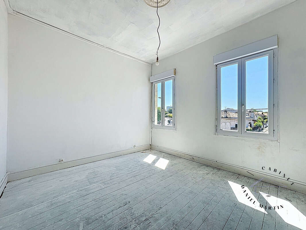 Appartement à BEGLES