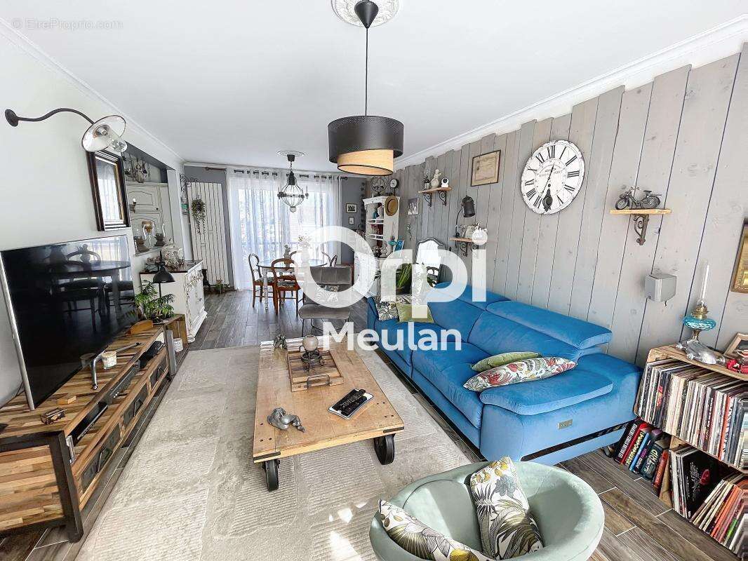 Maison à MEULAN