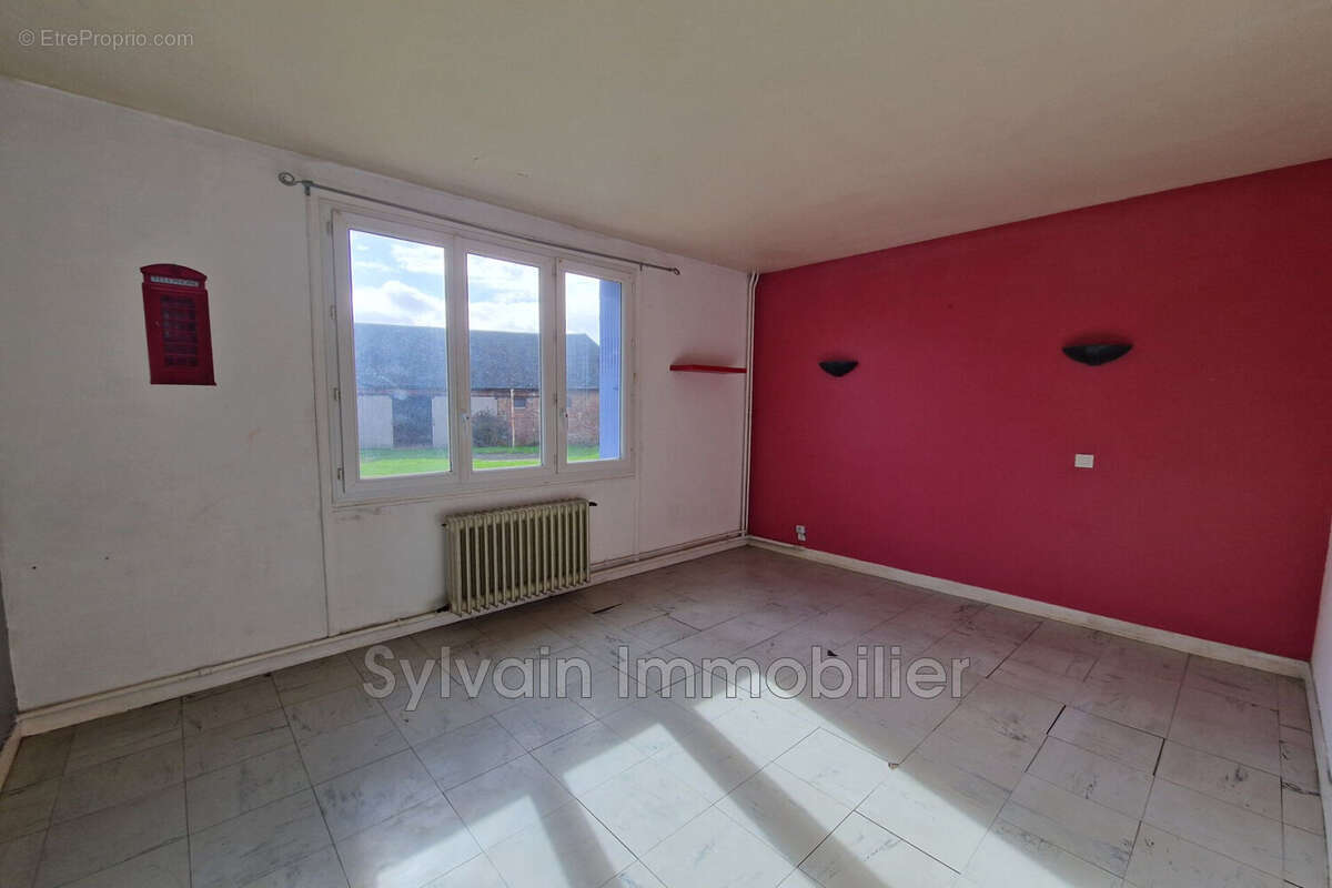 Maison à SAINT-GERMER-DE-FLY