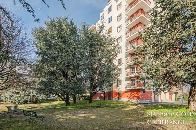 Appartement à SEYSSINET-PARISET