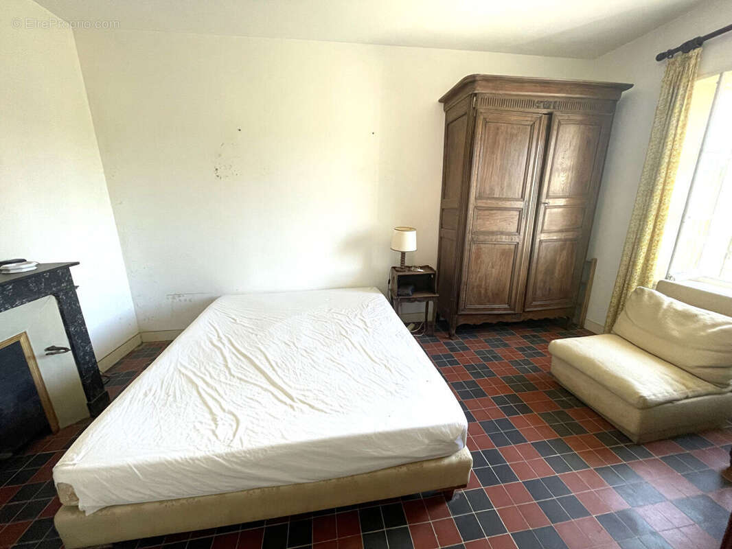 Maison à SAINTE-GENEVIEVE