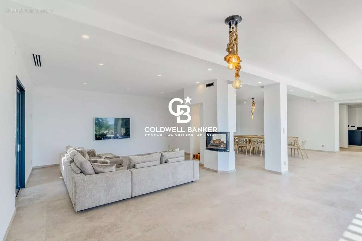 Maison à CAVALAIRE-SUR-MER