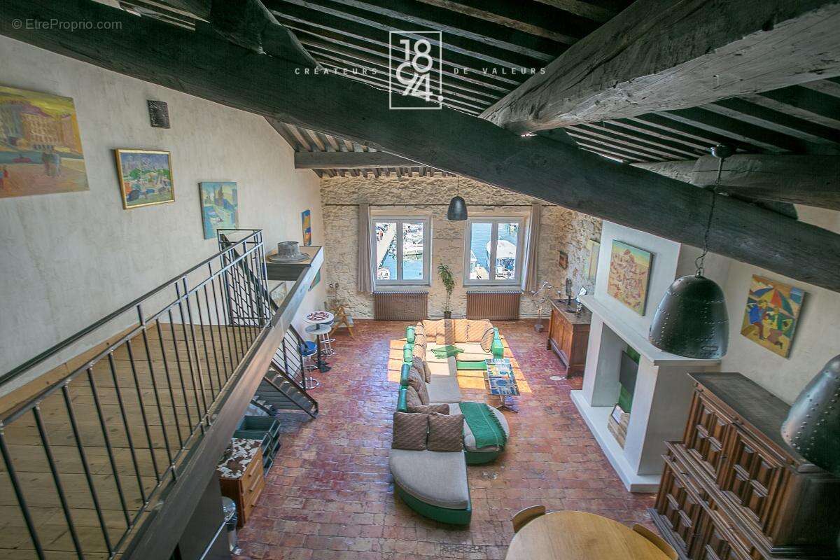 Appartement à MARSEILLE-7E