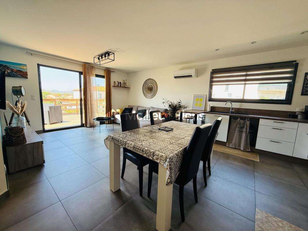 Maison à PEYRESTORTES