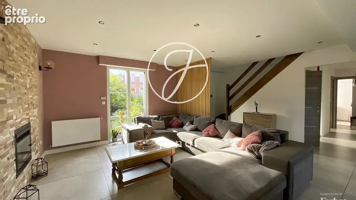 Wasquehal - CENTRE – Maison individuelle – 6 pièces - 145m² - 5 chambres – Jardin – Garage – - photo 4