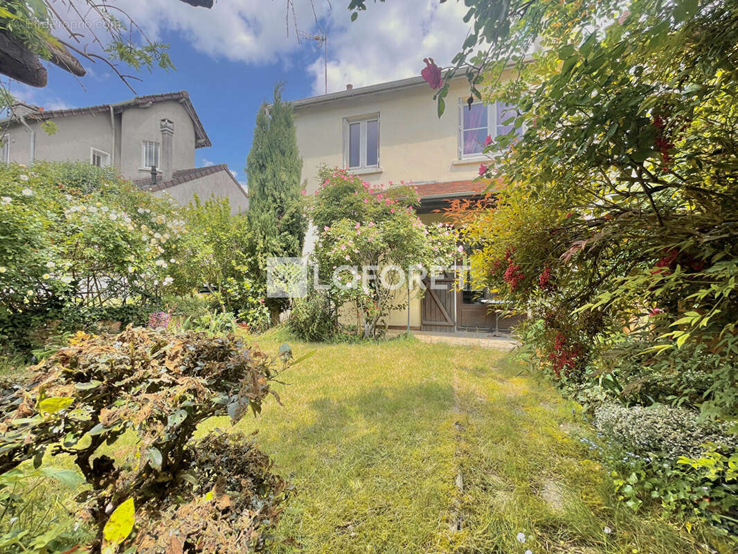 Maison à VILLECRESNES