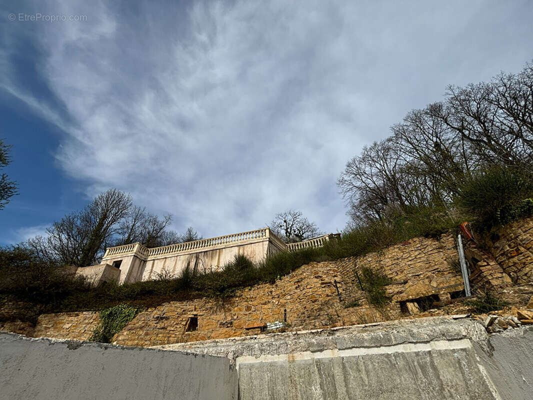 Terrain à SAINT-CYR-AU-MONT-D&#039;OR