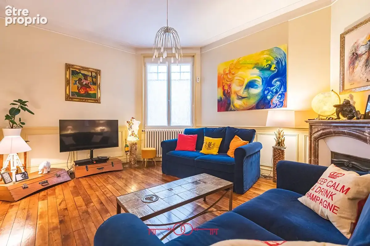 A vendre - en exclusivite - maison de caractere en hyper centre secteur cathedrale - photo 2