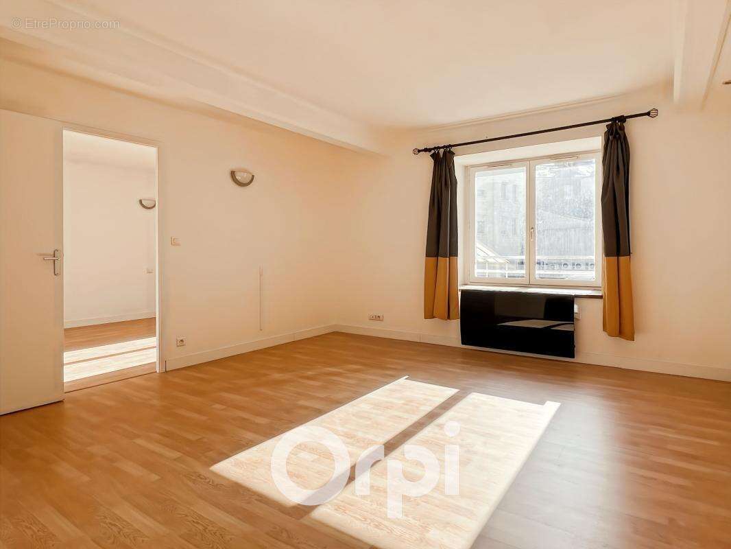 Appartement À Vendre - photo 2