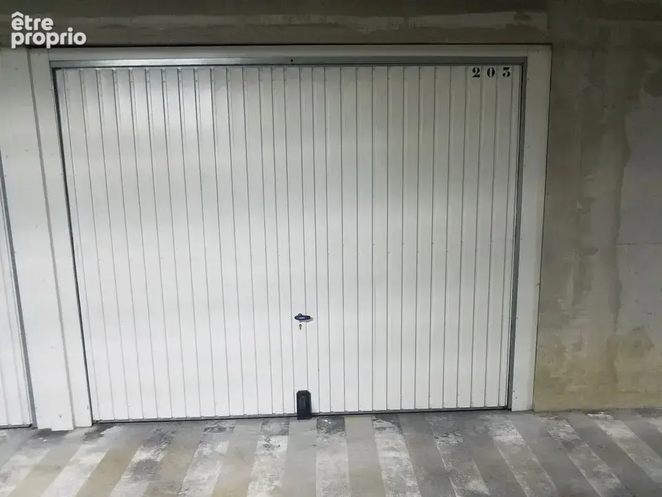 Parking à LA SEYNE-SUR-MER