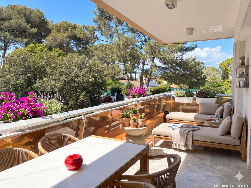 Appartement à LE CANNET