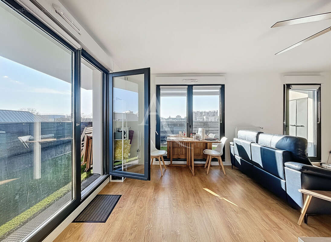 Appartement à COLOMBES