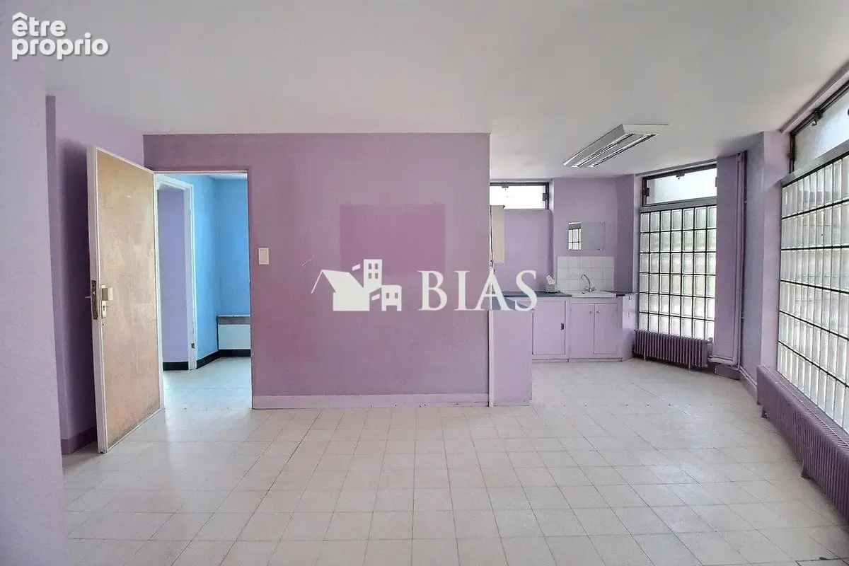 Commerce 285 m² à Le Petit-Quevilly  - photo 5
