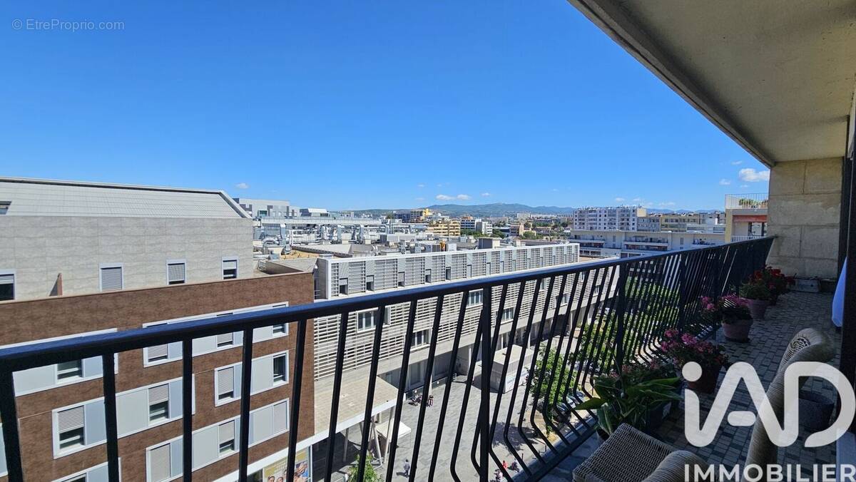 Photo 1 - Appartement à MARSEILLE-3E