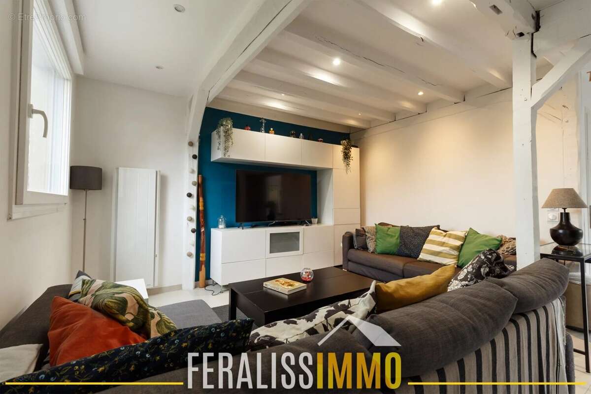 Maison à NEUVILLE-SUR-OISE