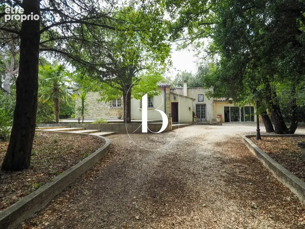 Méjannes-le-Clap  Propriété sur 9 000 m² de terrain arboré avec piscine - photo 10