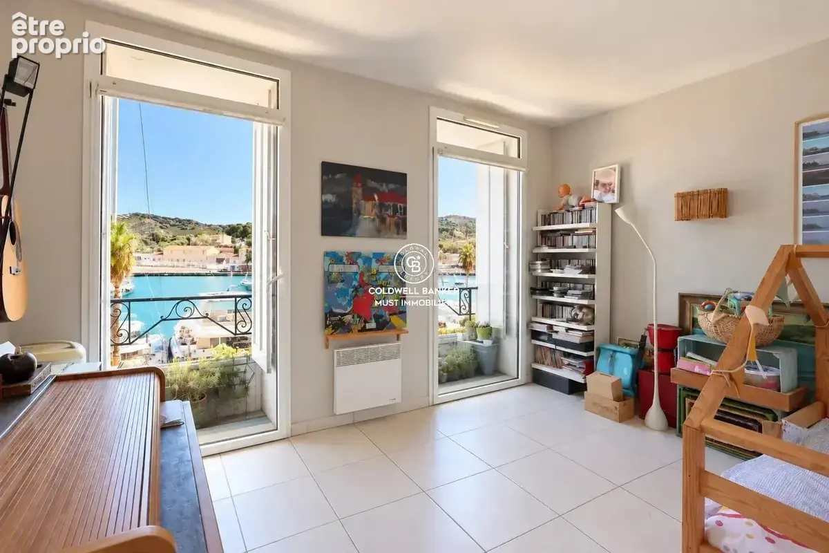 Port-vendres – appartement de 130 m² en première ligne sur le port - photo 8