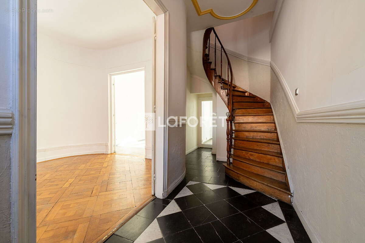Jolie maison bourgeoise de 180 m² hab - photo 3