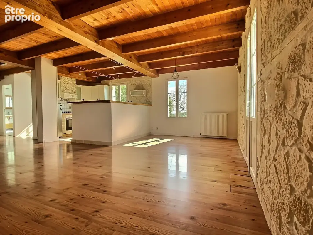 Maison familiale 4 chambres avec piscine sur 2 200 m2 de terrain - photo 3