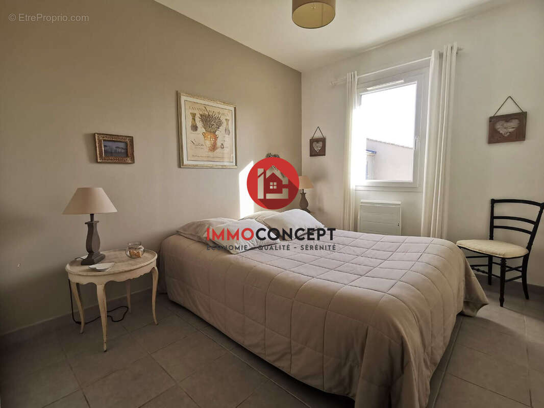 Maison à LAUDUN-L&#039;ARDOISE