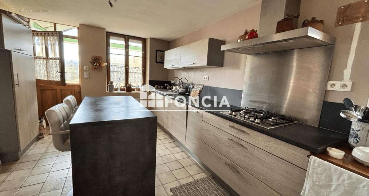 Maison à BALLON