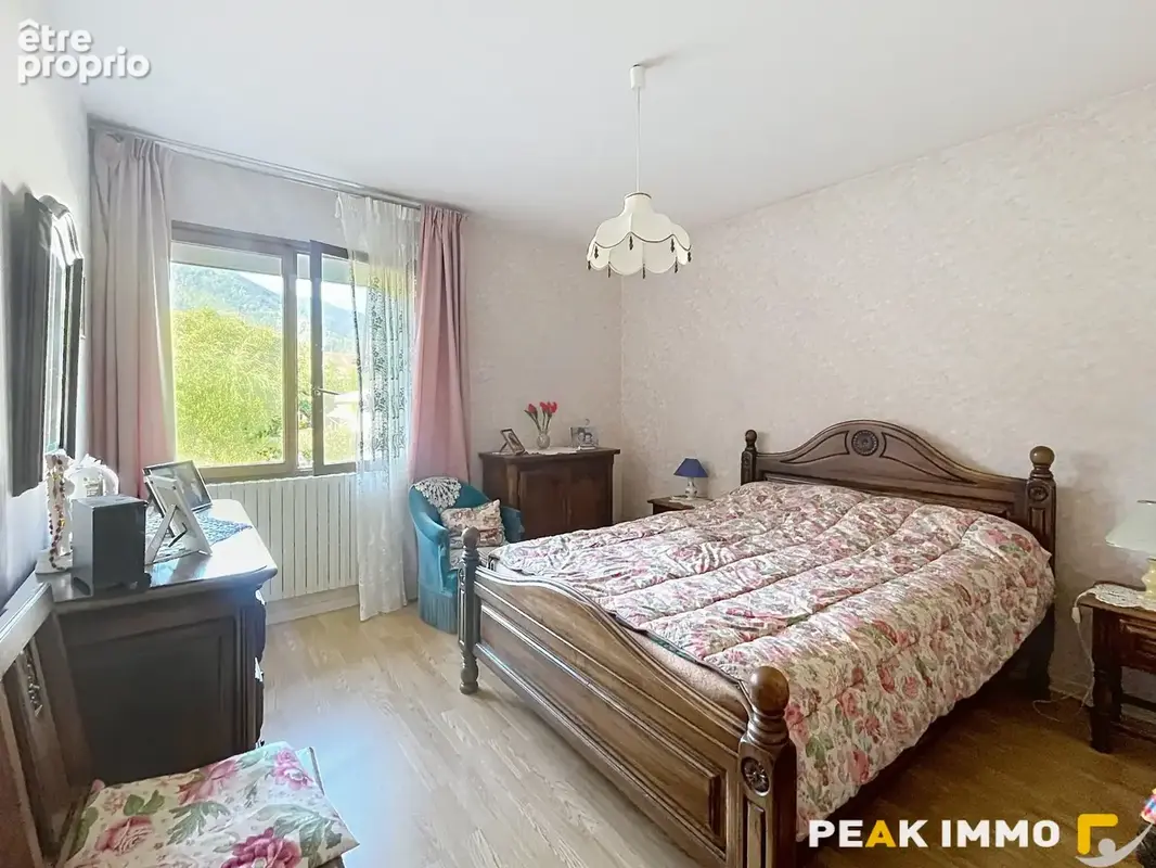 A vendre  Maison familiale avec beau potentiel sur une parcelle de 2 115 m2 à Faverges - photo 10